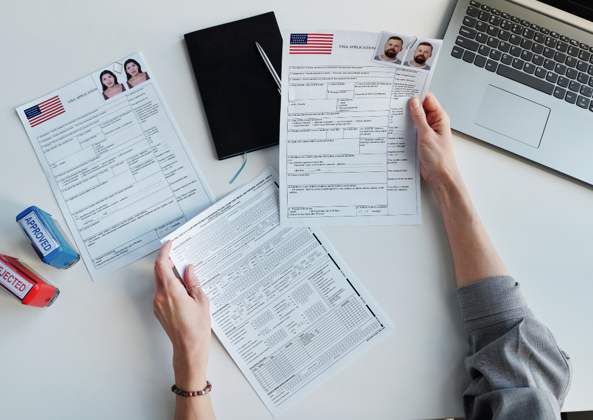 So sánh thời gian chứng minh tài chính cho visa du lịch và visa du học